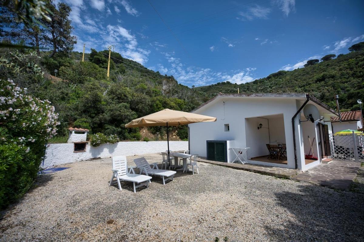 Alloggi Del Mirto A Morcone - Goelba Capoliveri  Zewnętrze zdjęcie