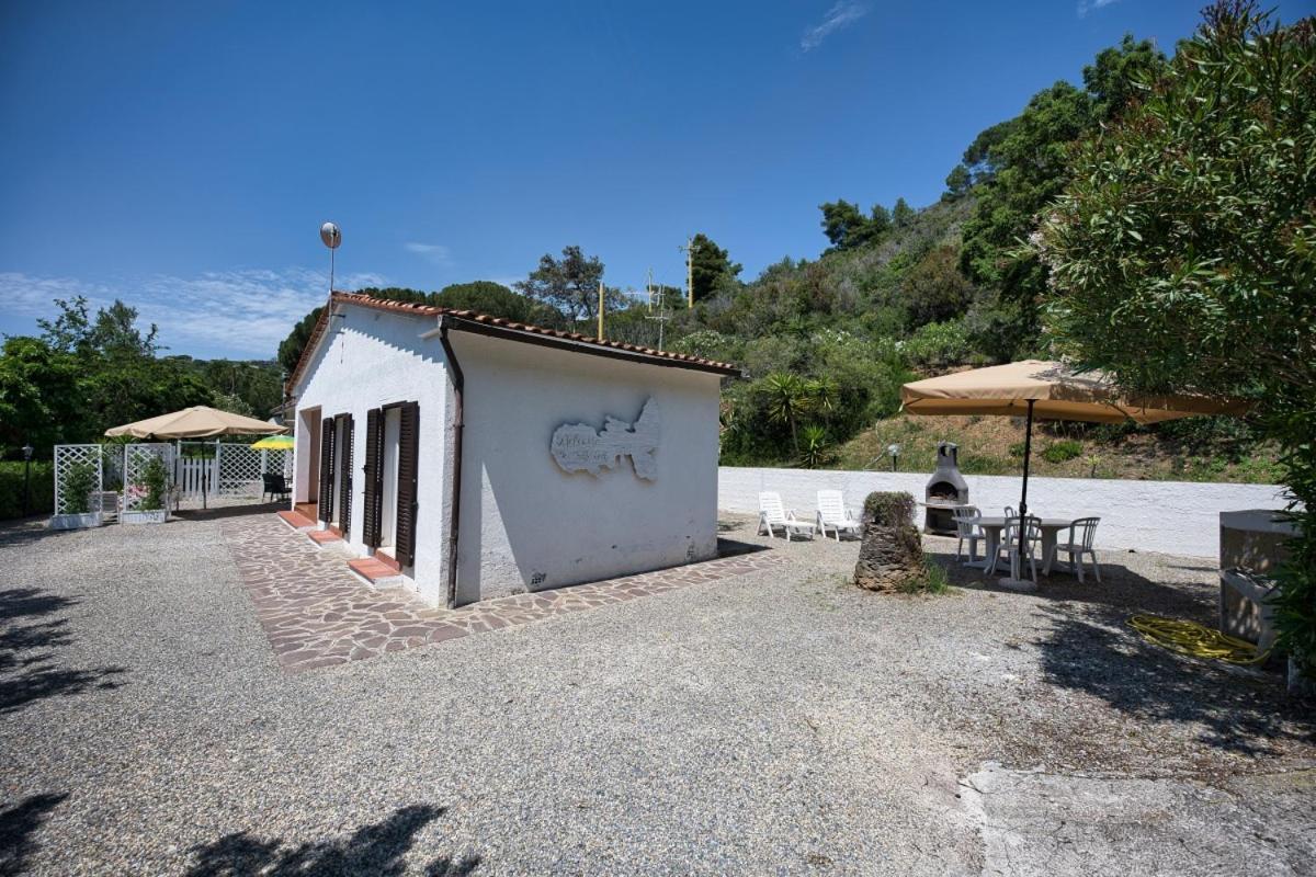 Alloggi Del Mirto A Morcone - Goelba Capoliveri  Zewnętrze zdjęcie